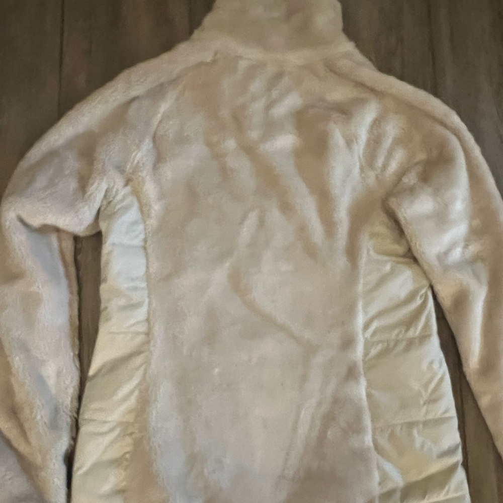 North face pullover- cream , size small, brand new and never worn